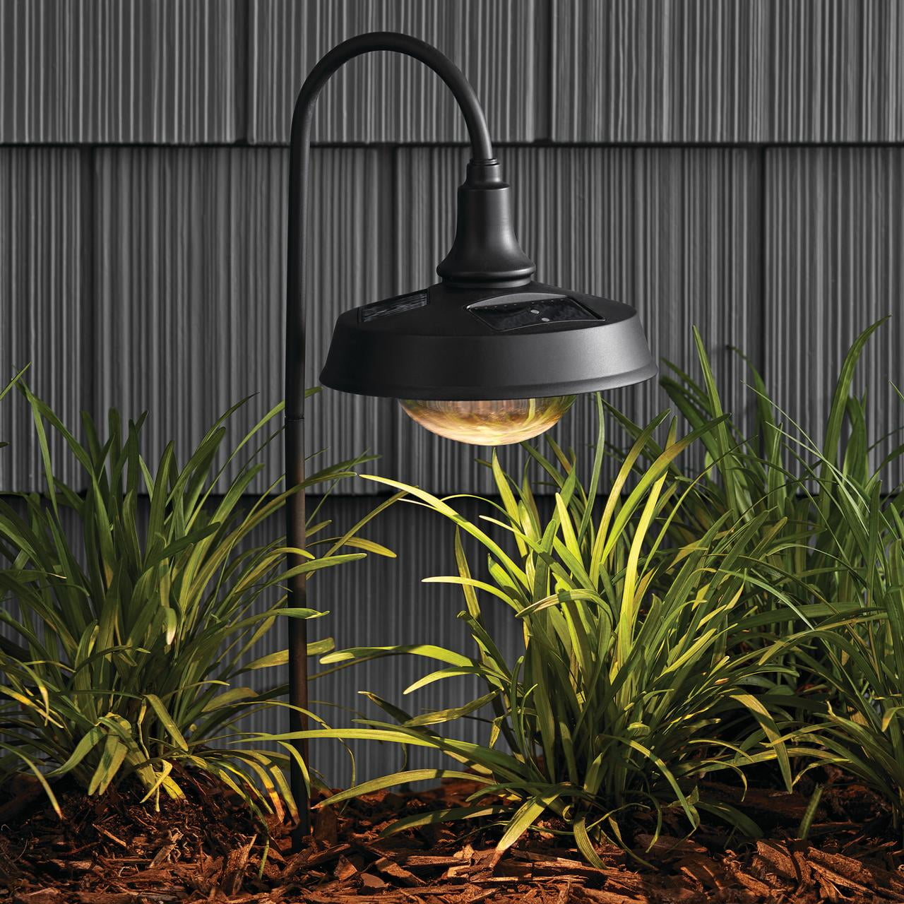 Corbyn Solar LED Pathway Light – Matte Black, 20 Lumens